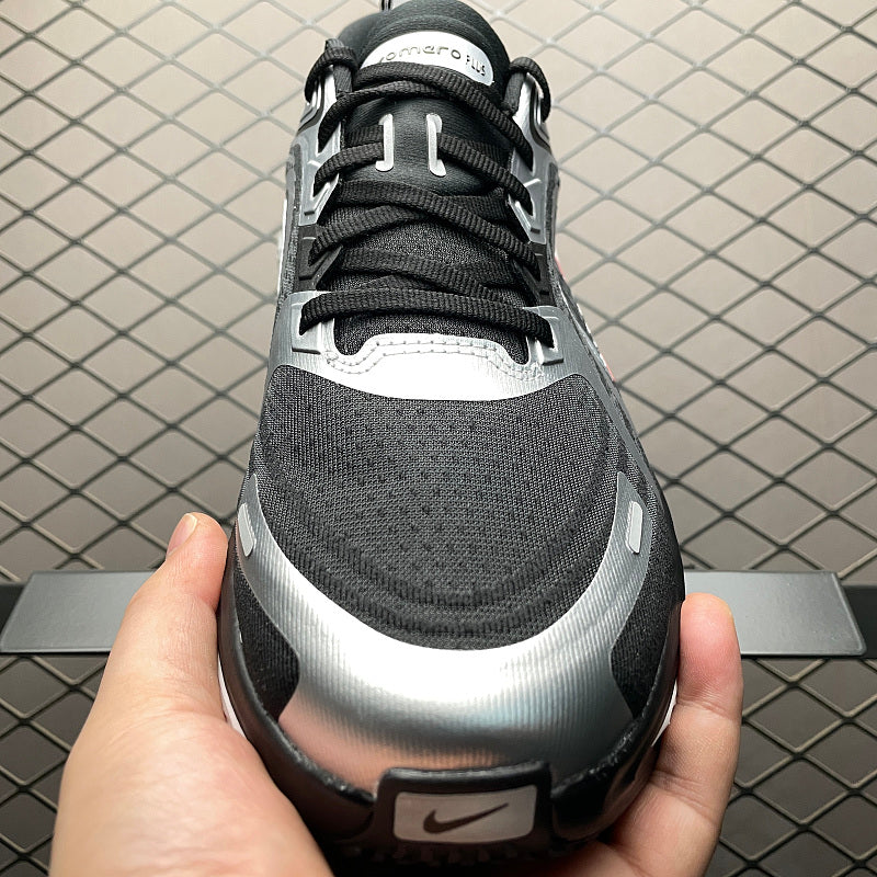 Nike ZoomX Streakfly - Black/Silver/Red