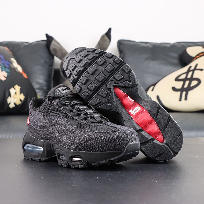 Nike Air Max 95 - Triple Black