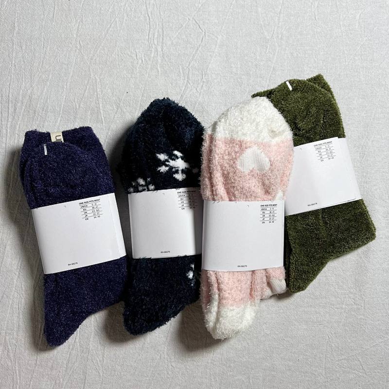 UGG Fuzzy Cozy Socks - Purple/Navy/Pink/Olive