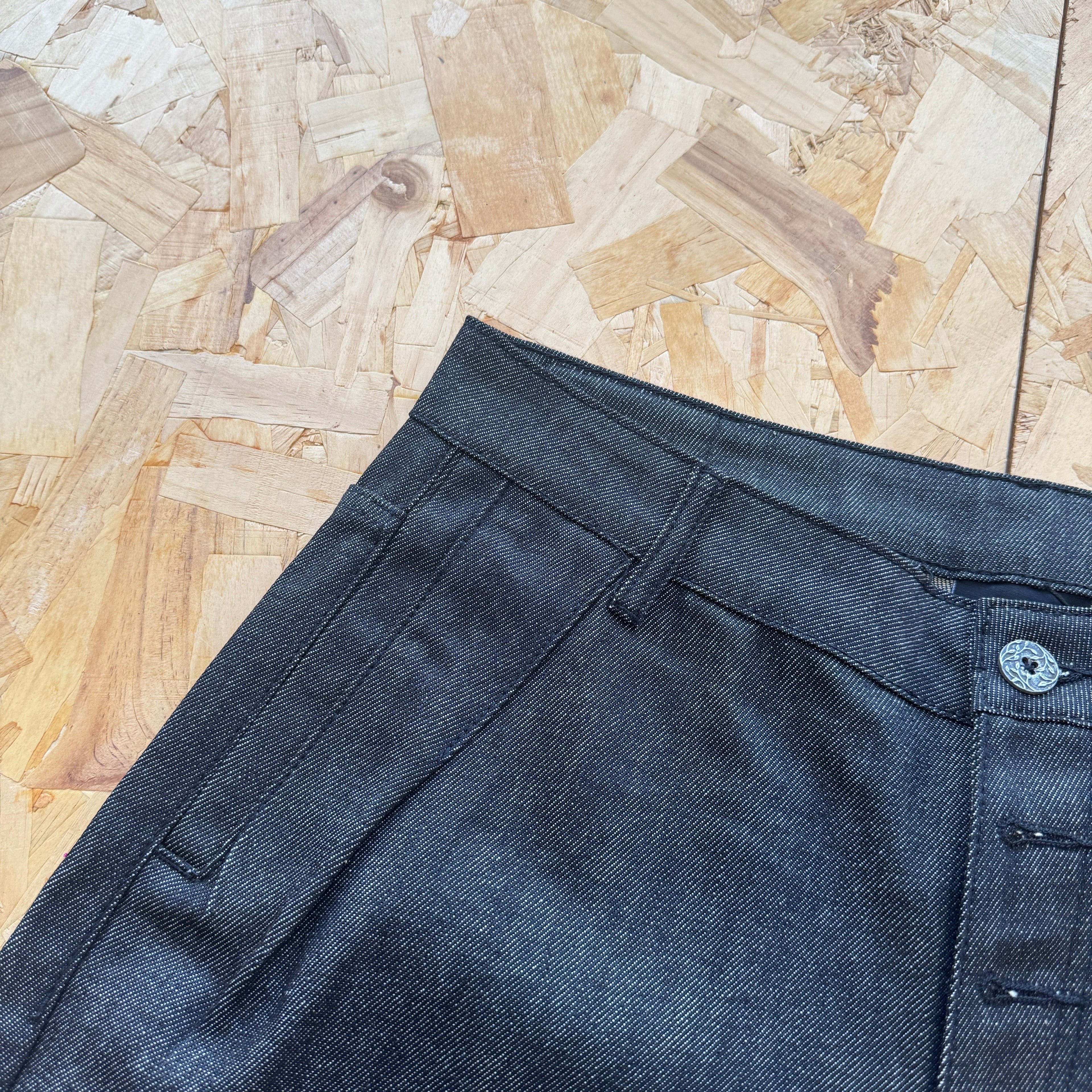 Derschutze Blossom Selvedge Shorts - Dark Denim
