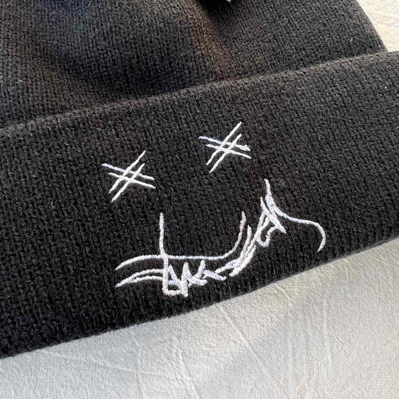 Premium Hat - Black/White