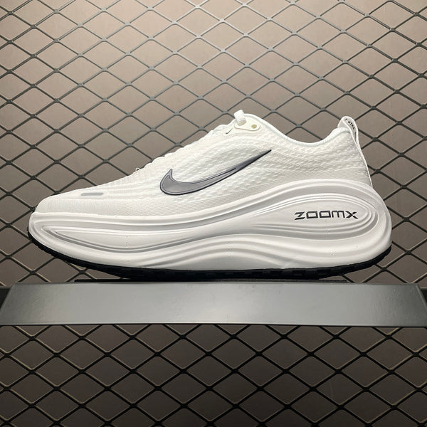 Nike ZoomX Streakfly - White/Black