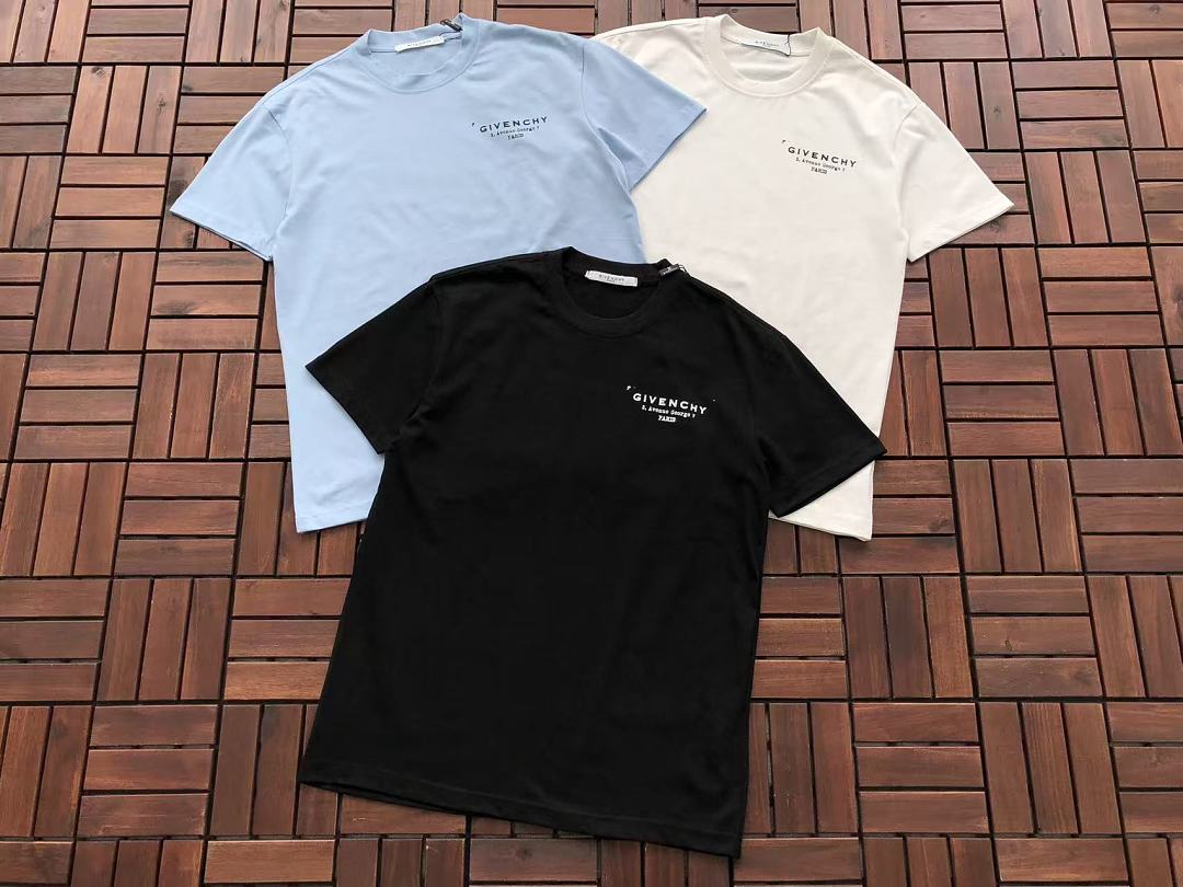 Small Chest Logo Givenchy T-Shirt