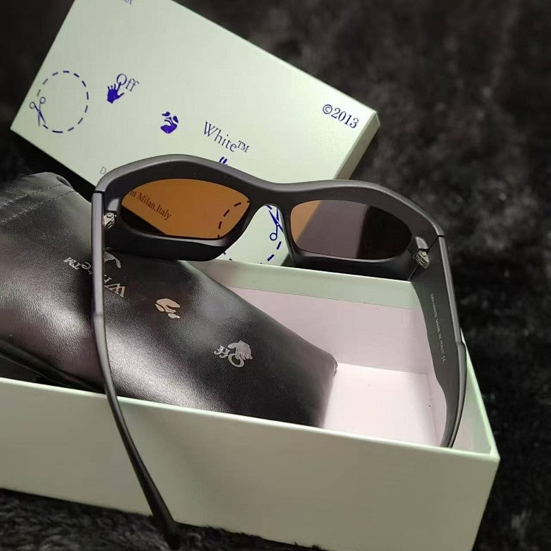 Premium Accessories - Black/Brown
