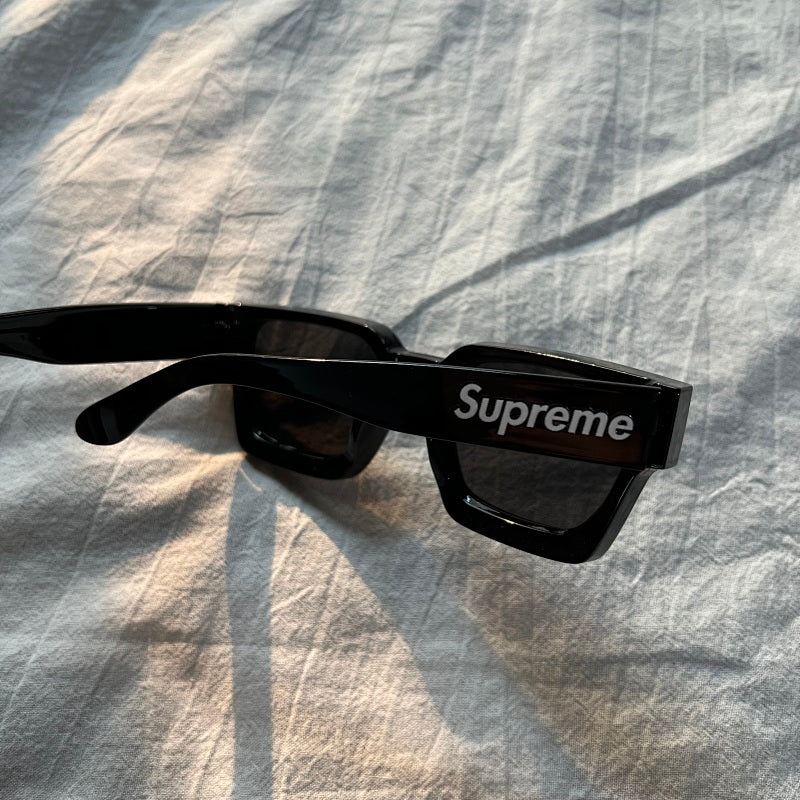 Premium Accessories - Black/White