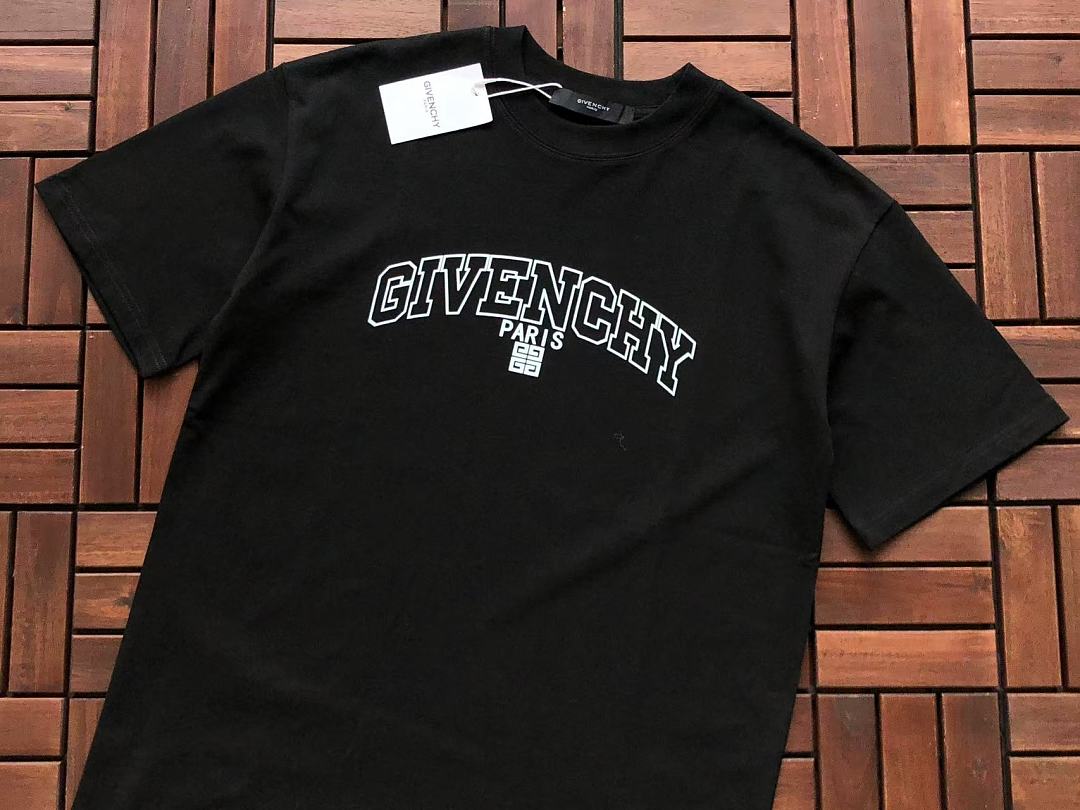 Curved Logo Givenchy T-Shirt