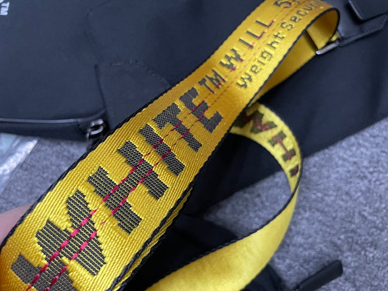 Off-White Belt Bag - Black/Yellow