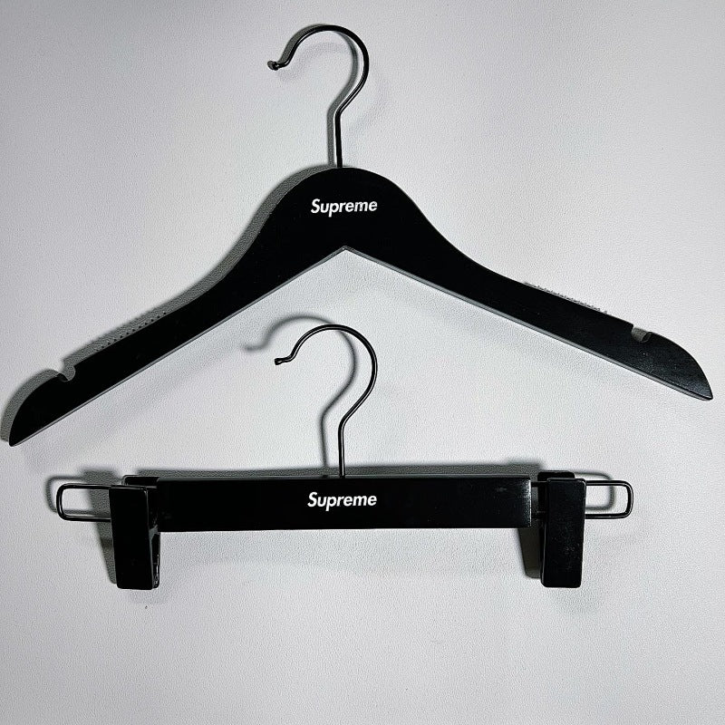 Supreme Hangers - Black/White