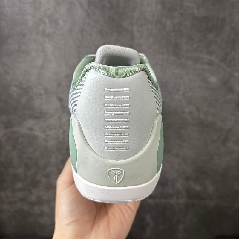 Nike Kobe 9 EM - Sage/White-Pure Platinum