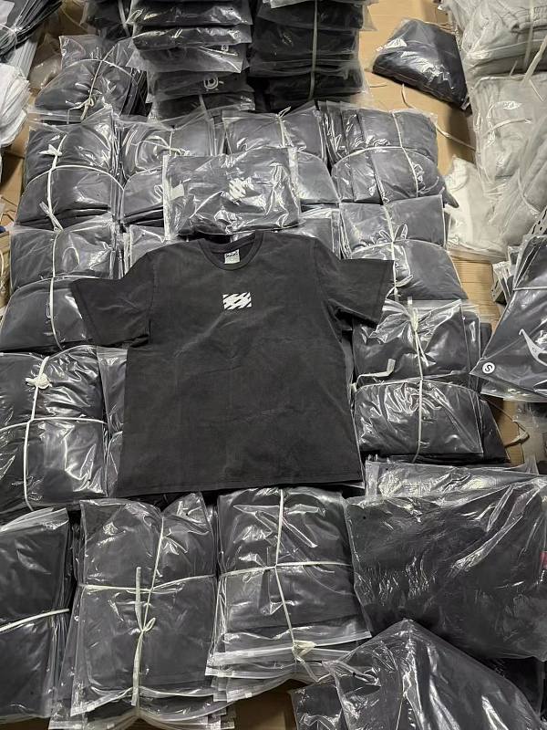 Unknown Brand Black Crewneck Sweatshirt