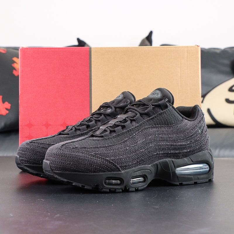 Nike Air Max 95 - Triple Black