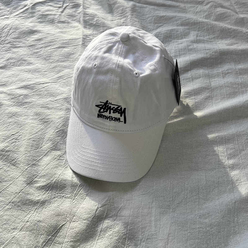 Premium Hat - Black/White