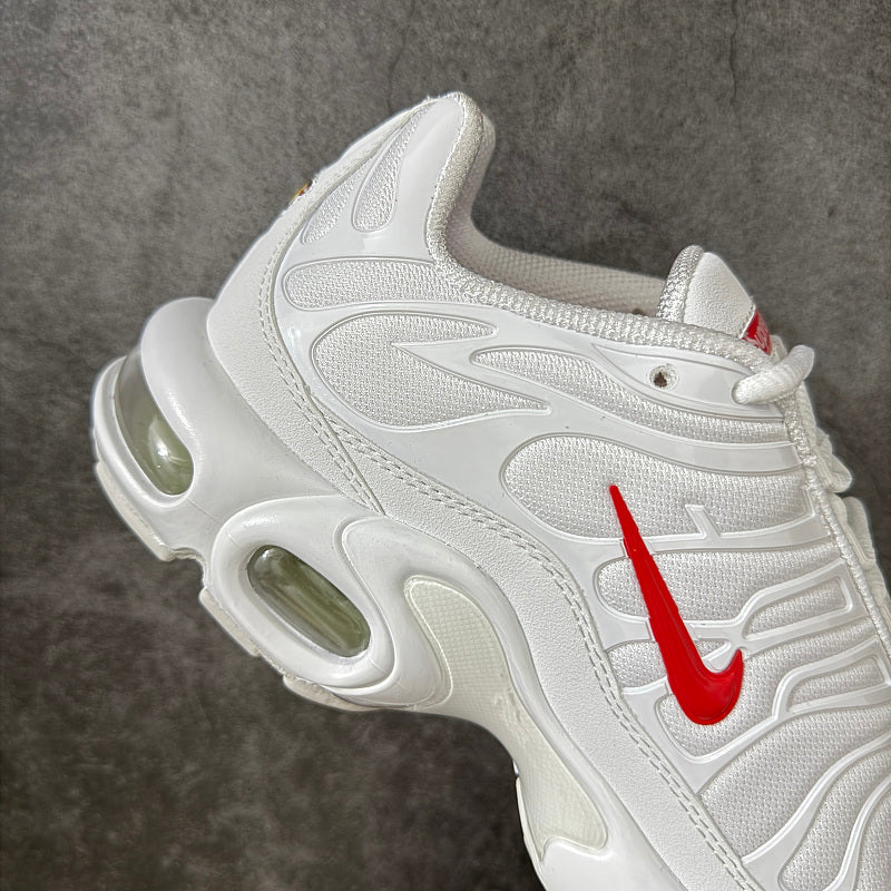 Supreme x Nike Air Max Plus - White/University Red