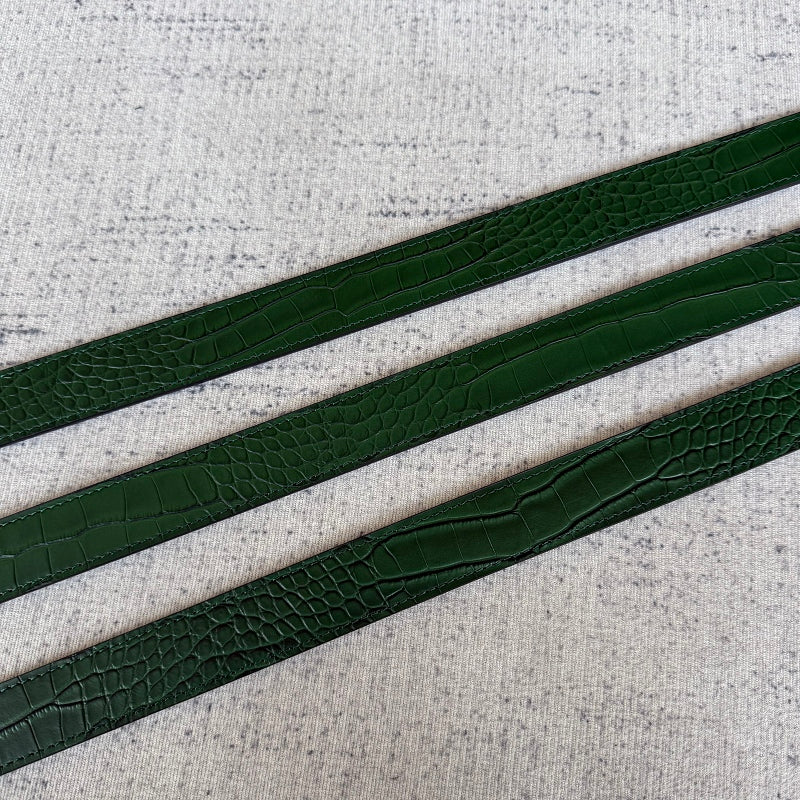 Unknown Brand Crocodile-Embossed Belt - Green