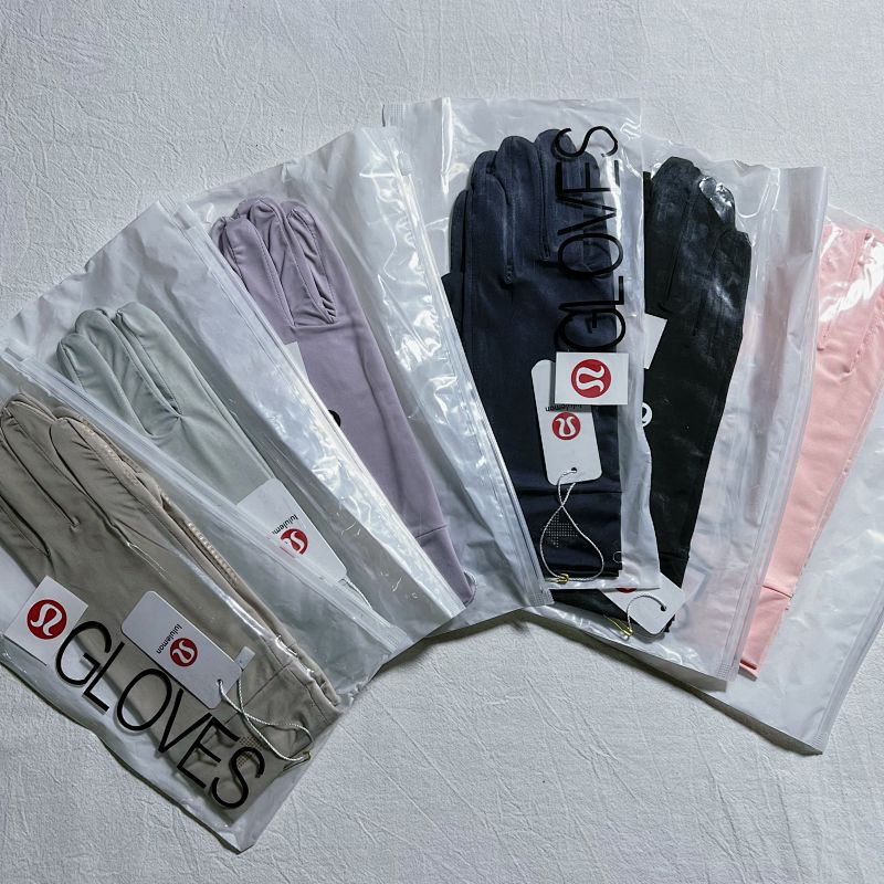 Packaged Gloves in Multiple Colors