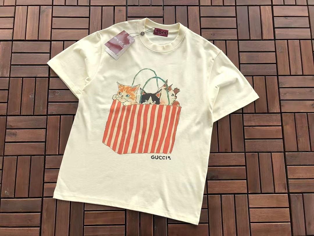 Black White Logo Gucci T-Shirt