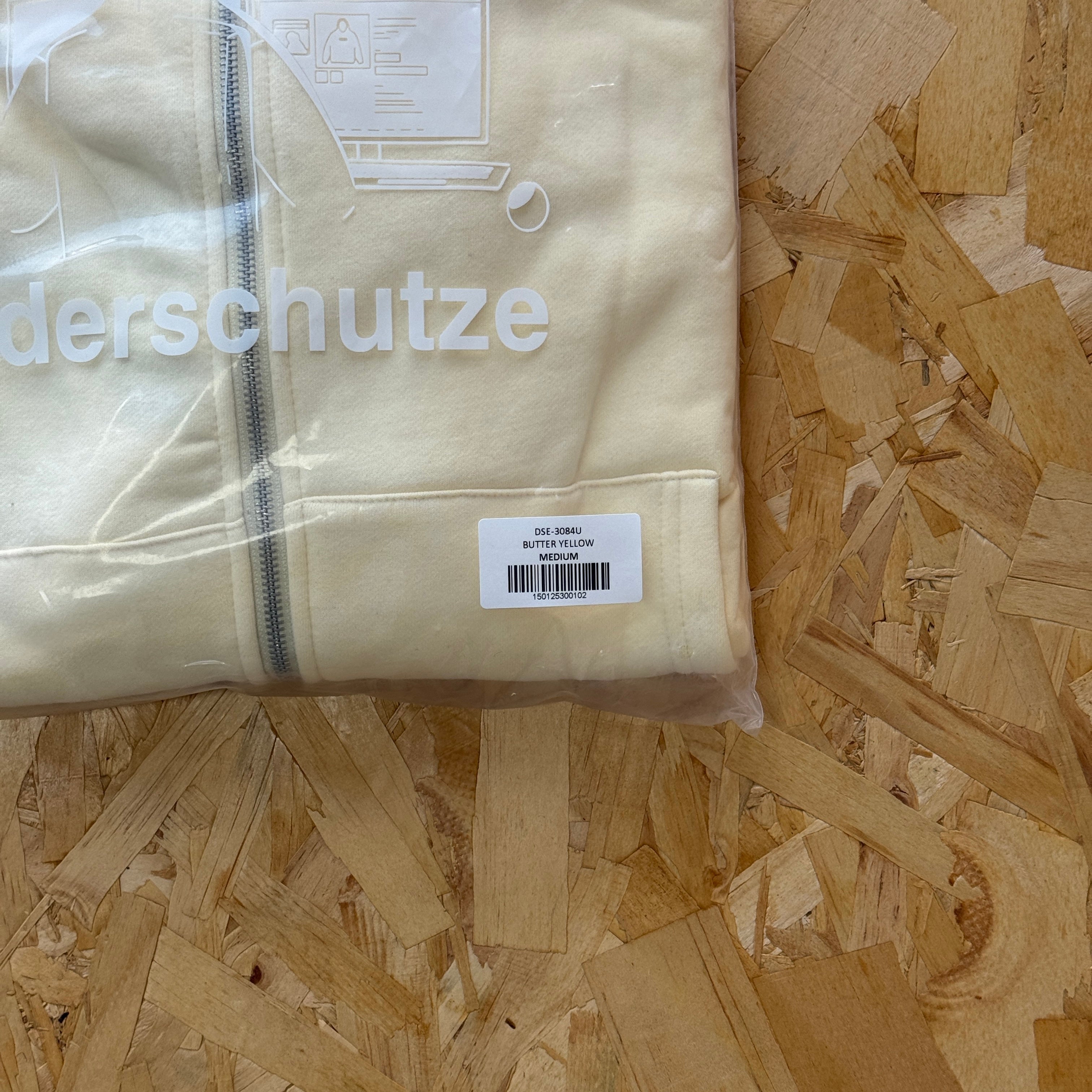 Derschutze Garden of Eden Zip Up - Cream