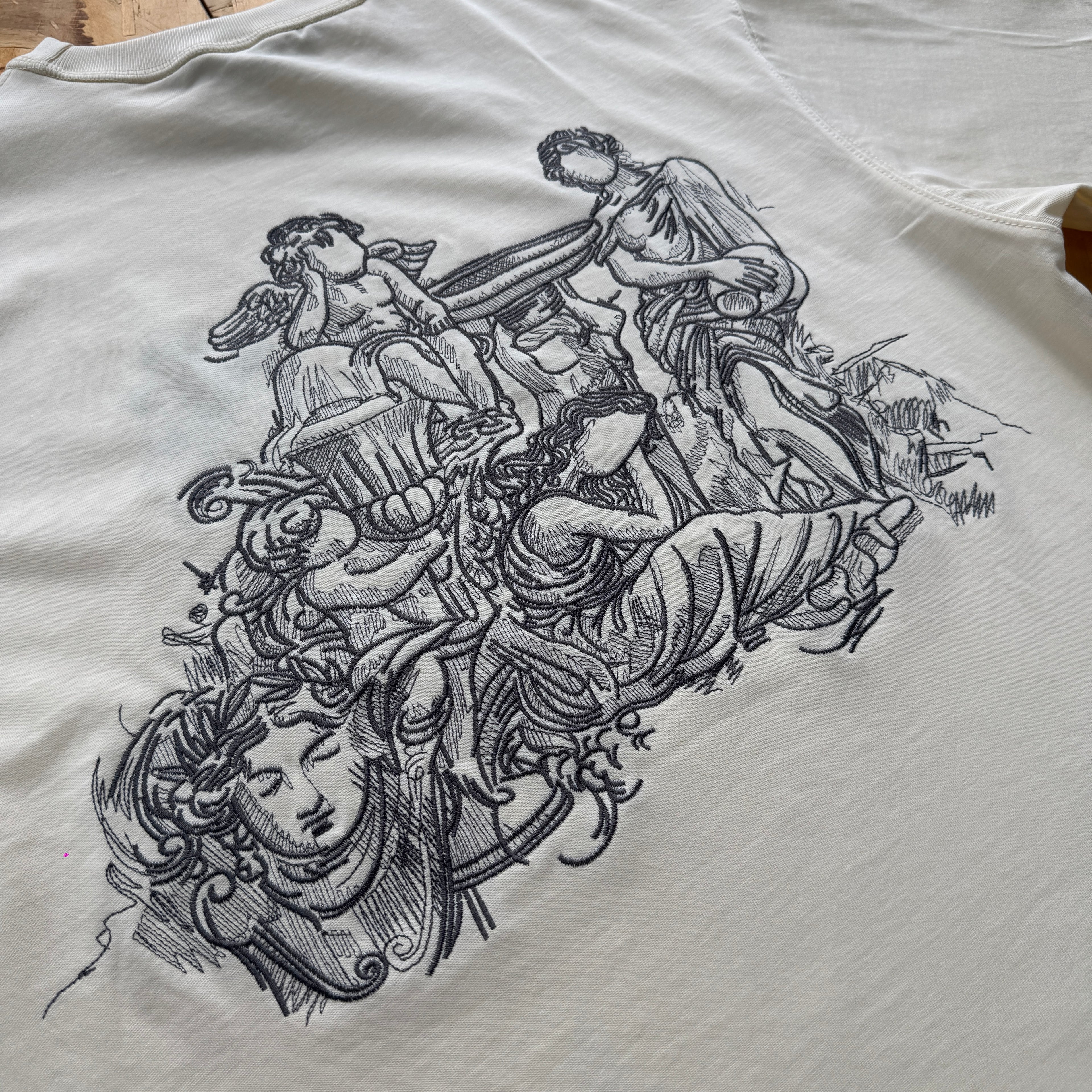 Derschutze Gallery T-Shirt - Cream