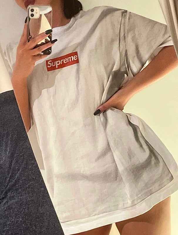 Supreme T-Shirt - White/Gray/Red