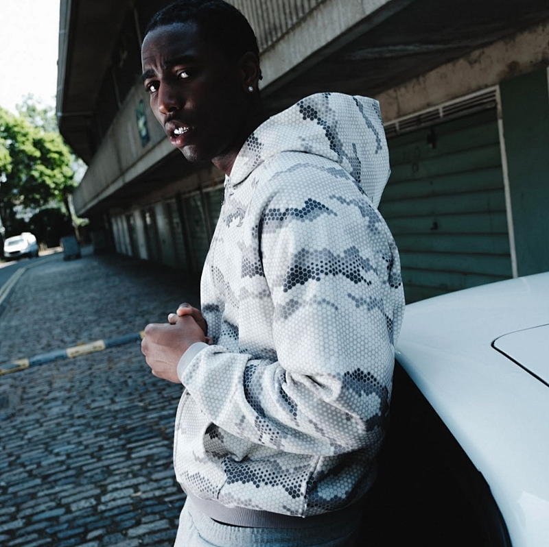 Mertra Serpentine Zip Hoodie - Light Grey
