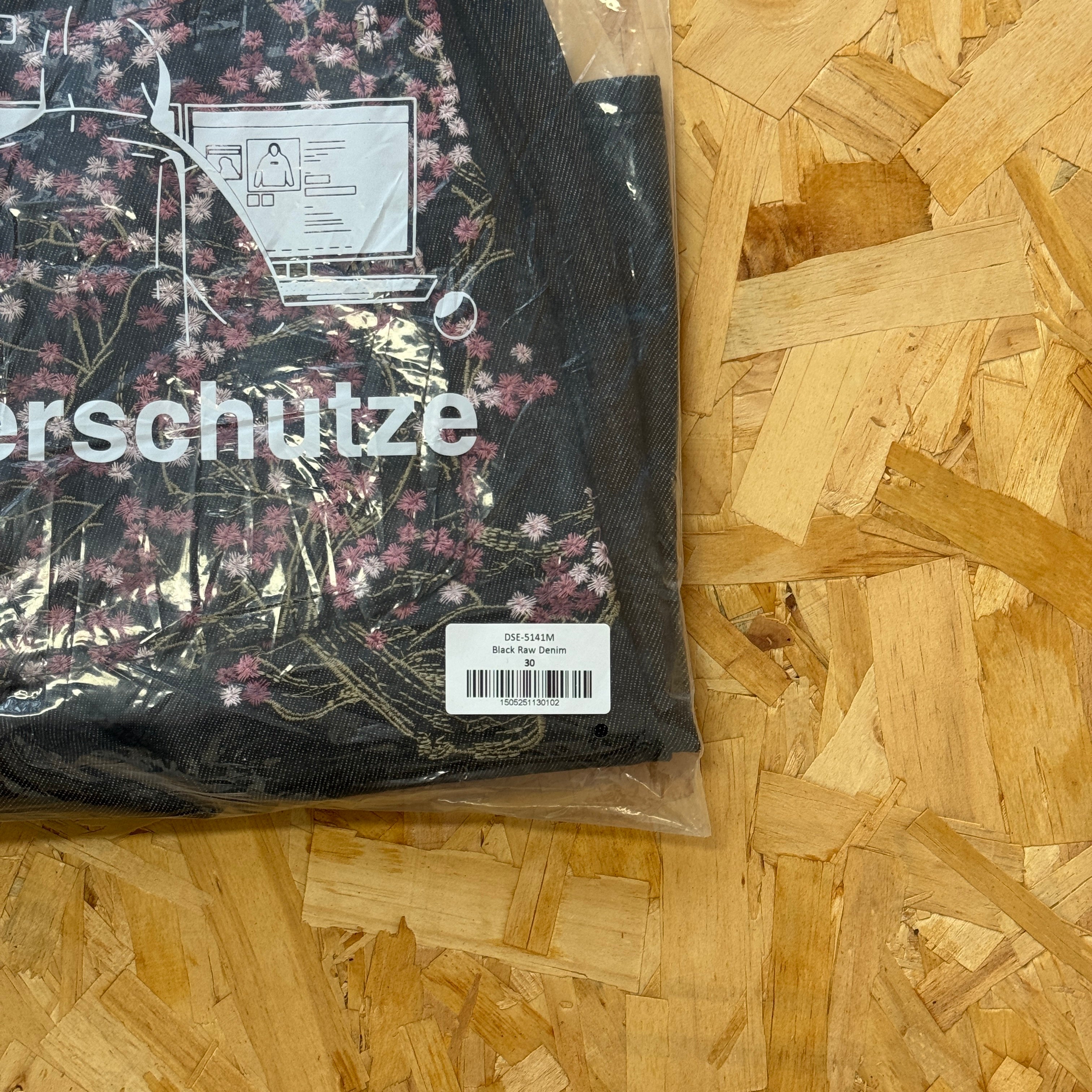 Derschutze Blossom Selvedge Shorts - Dark Denim