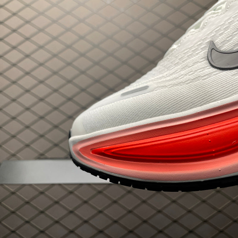 Nike ZoomX Morpho - White/Red