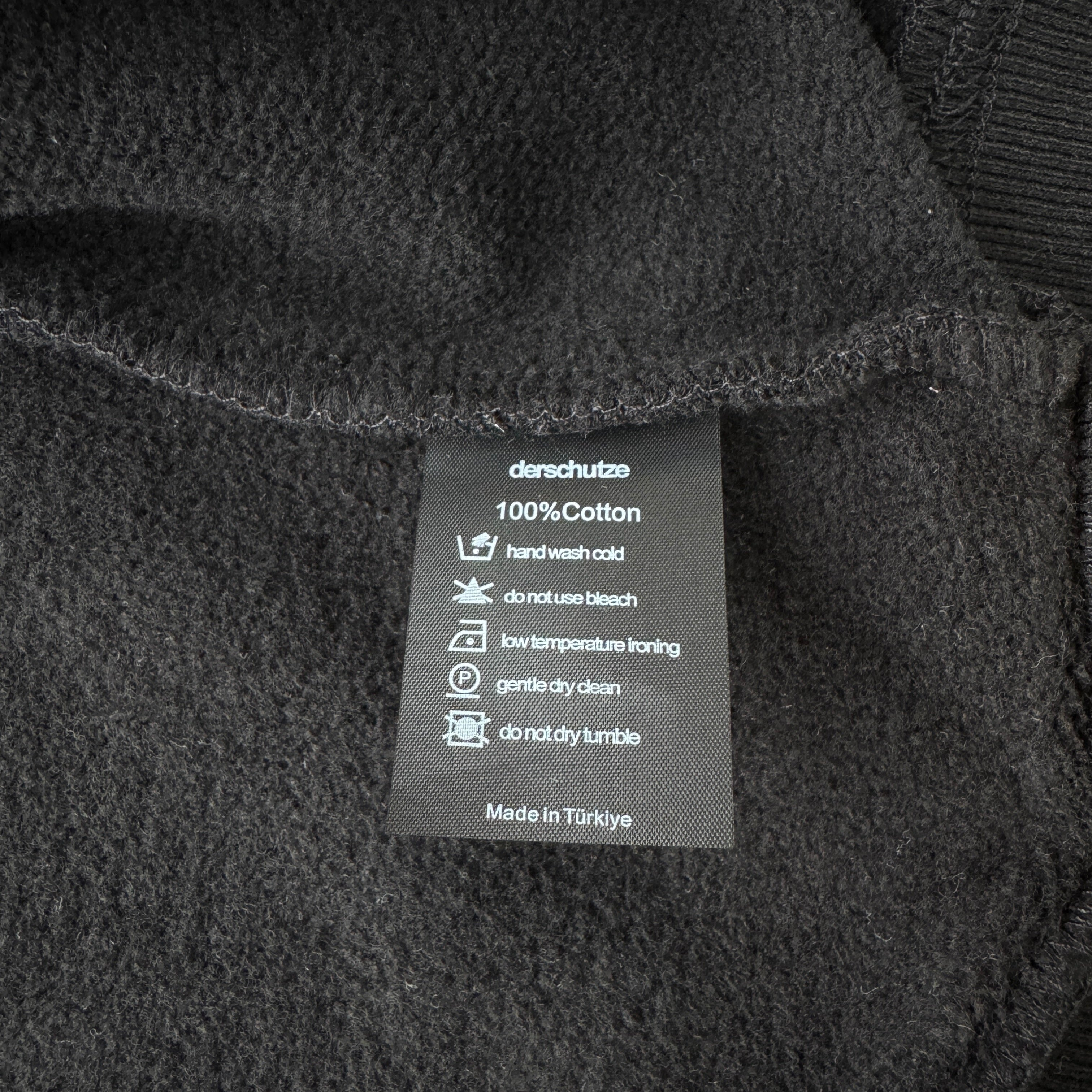 Derschutze Awakening V2 Zip Up - Black