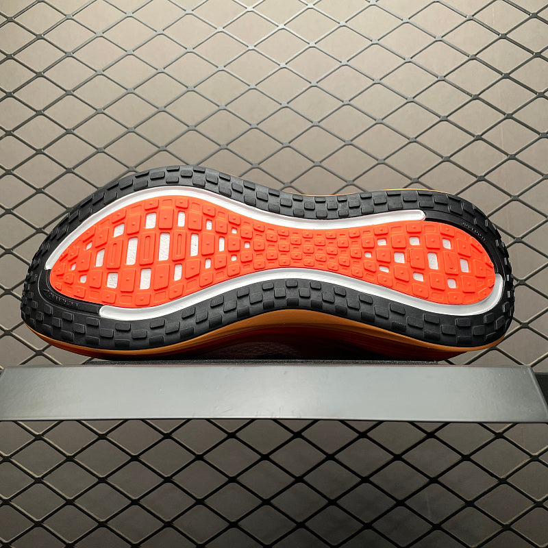 Nike ZoomX Morpho - Peach/Orange