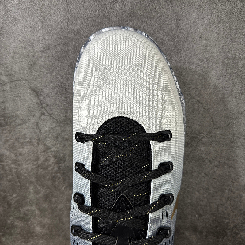 Nike Kobe 9 Elite Low - Black/Gold/Grey