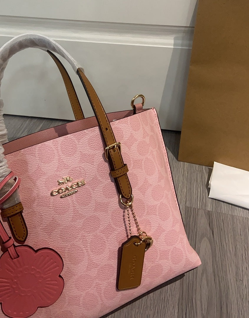 Coach Tote