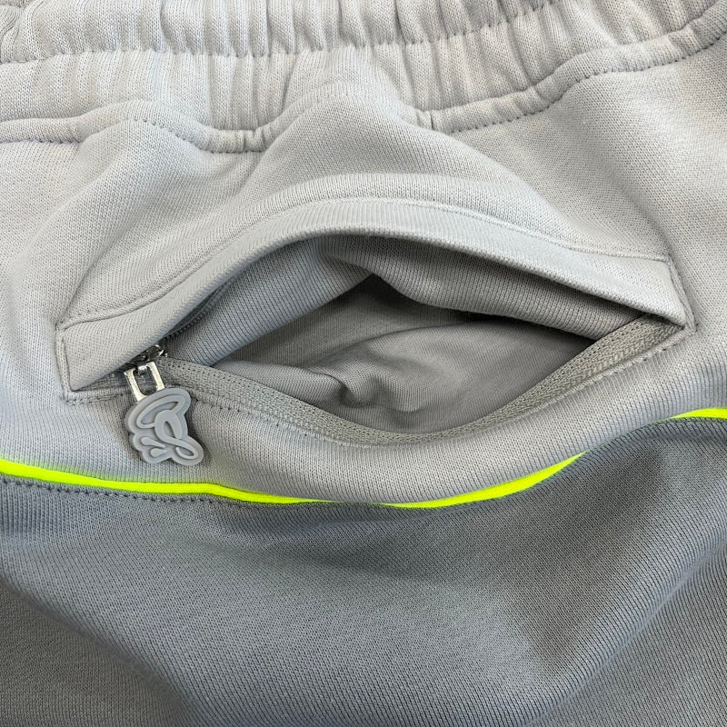 Syna-World Shorts - LightGrey