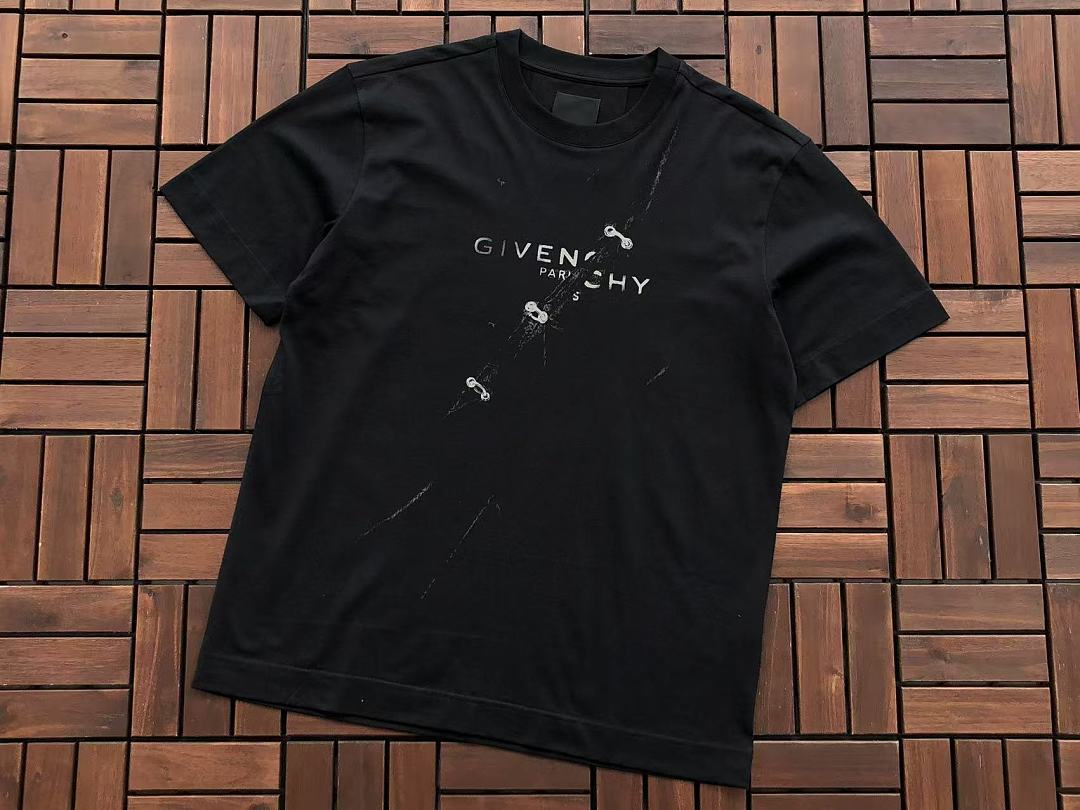 Black Small Graphic Givenchy T-Shirt