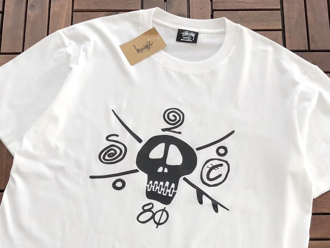 Grey Skull Graphic Stussy T-Shirt