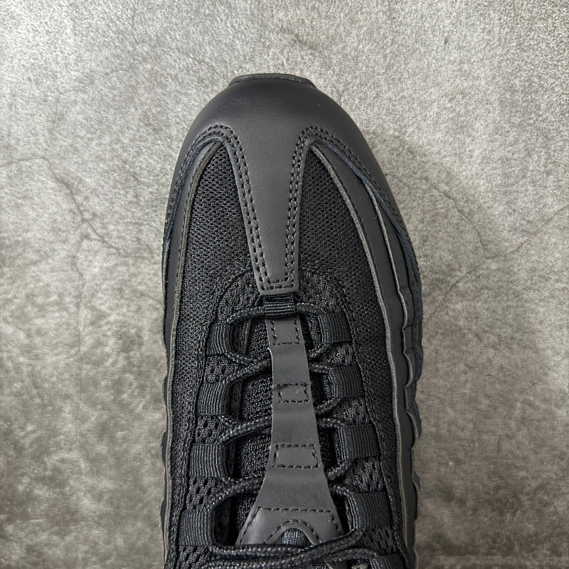 Nike Air Max 95 - Triple Black