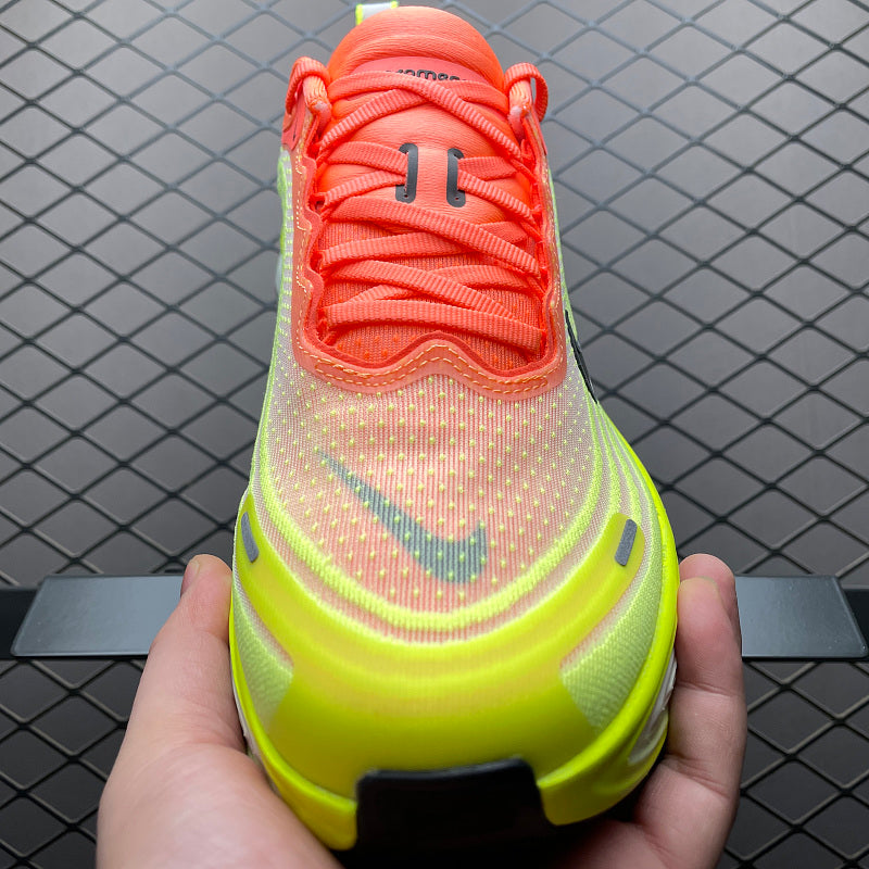 Nike ZoomX Morpho - Coral/Volt