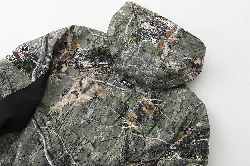 Supreme Mossy Oak Gore-Tex Hooded Jacket