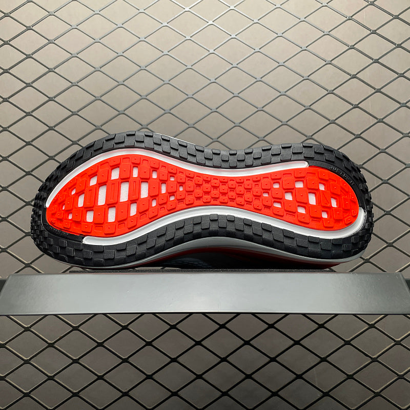 Nike ZoomX Morpho - White/Red
