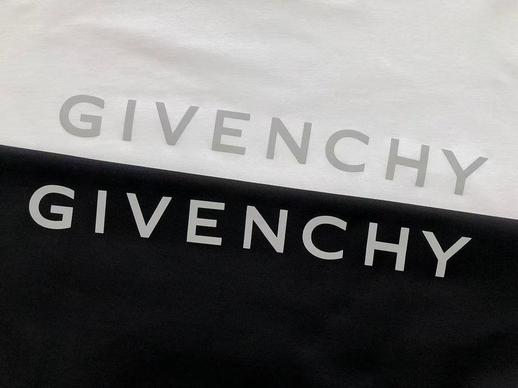Classic Logo Givenchy T-Shirt