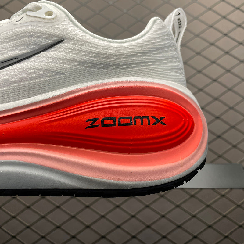 Nike ZoomX Morpho - White/Red