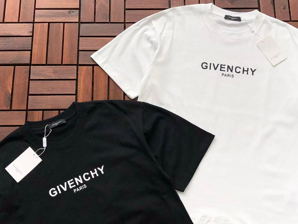 Small Center Logo Givenchy T-Shirt