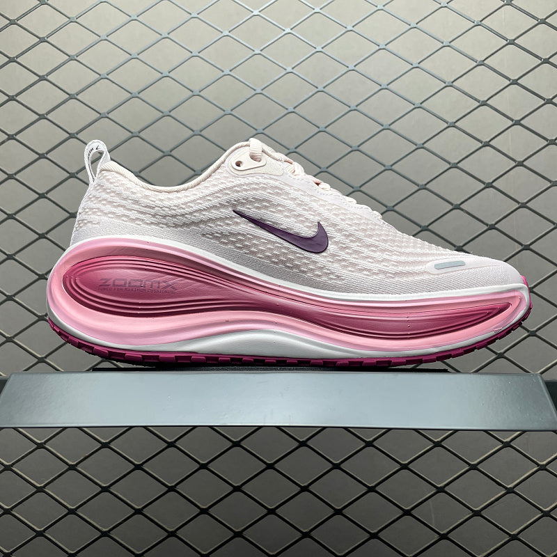 Nike ZoomX Morpho - White/Mauve-Pink
