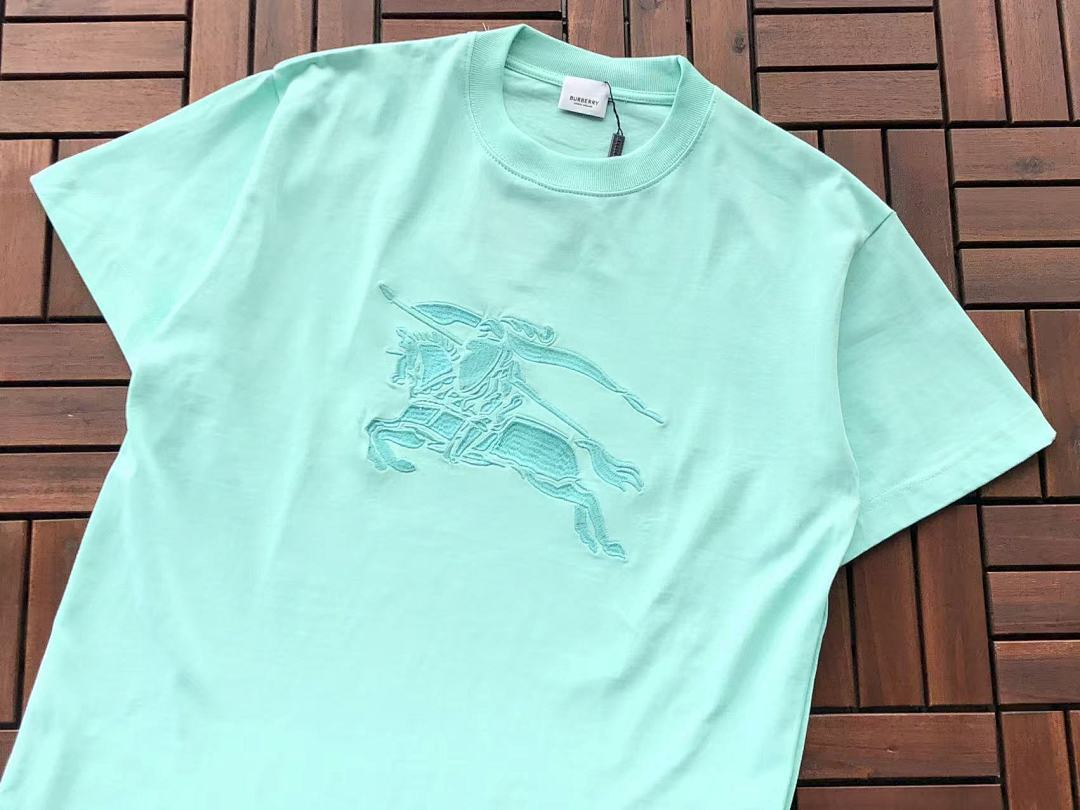 Burberry T-SHIRT
