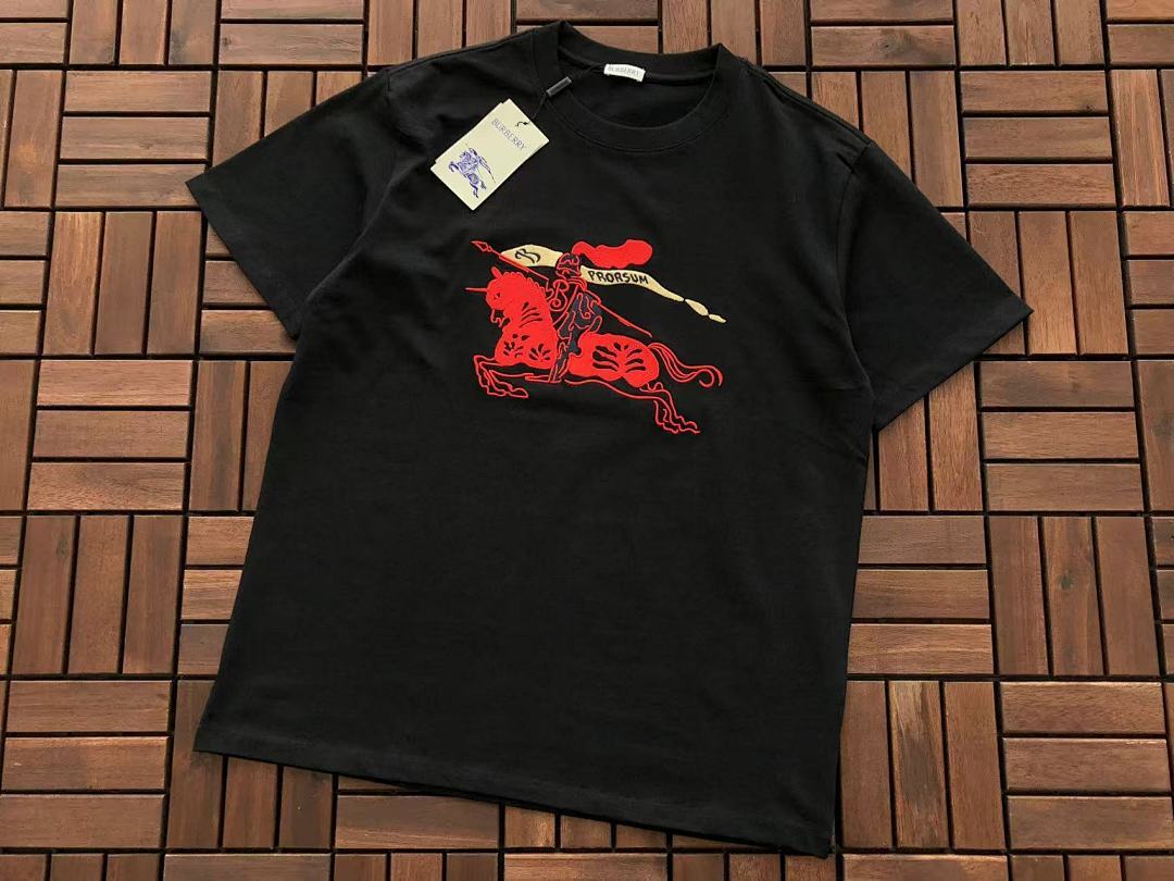 Burberry T-SHIRT