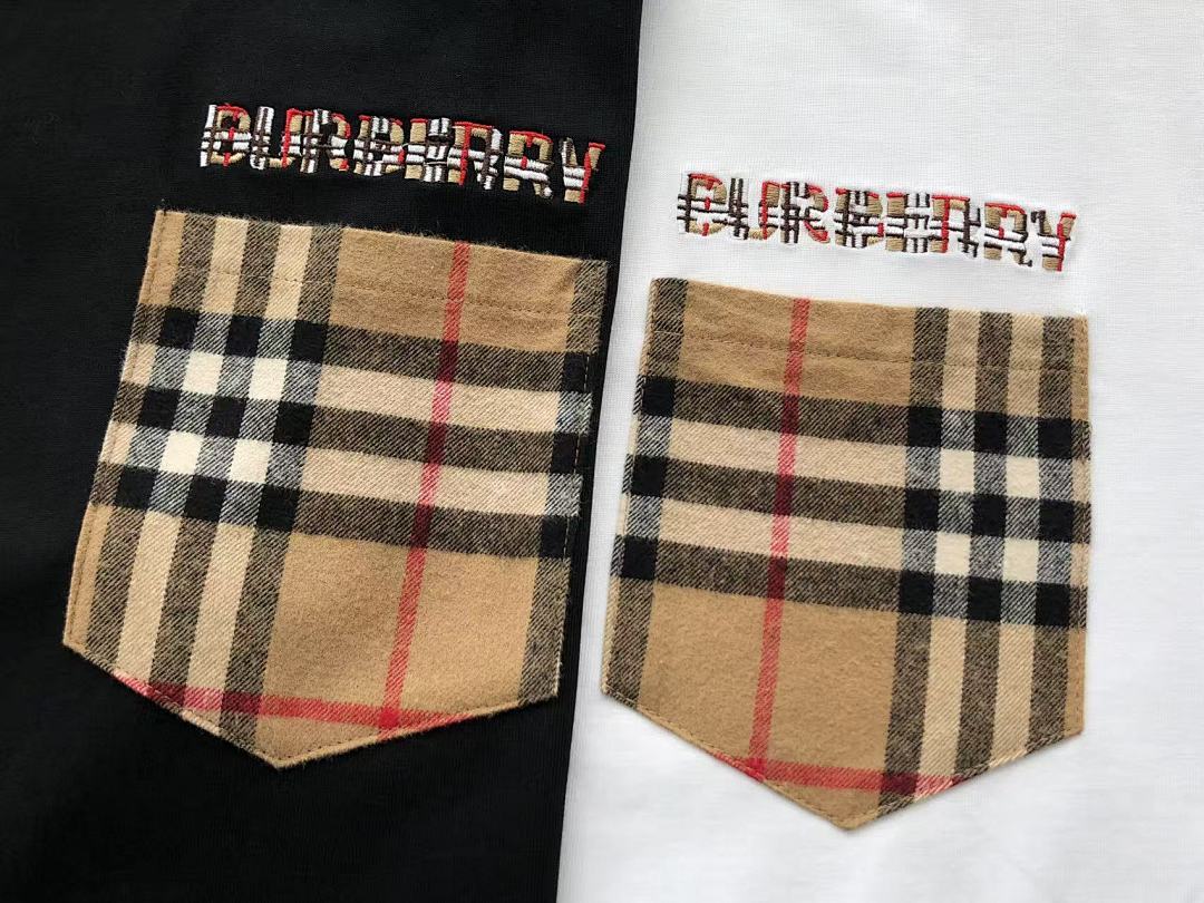 Burberry T-SHIRT