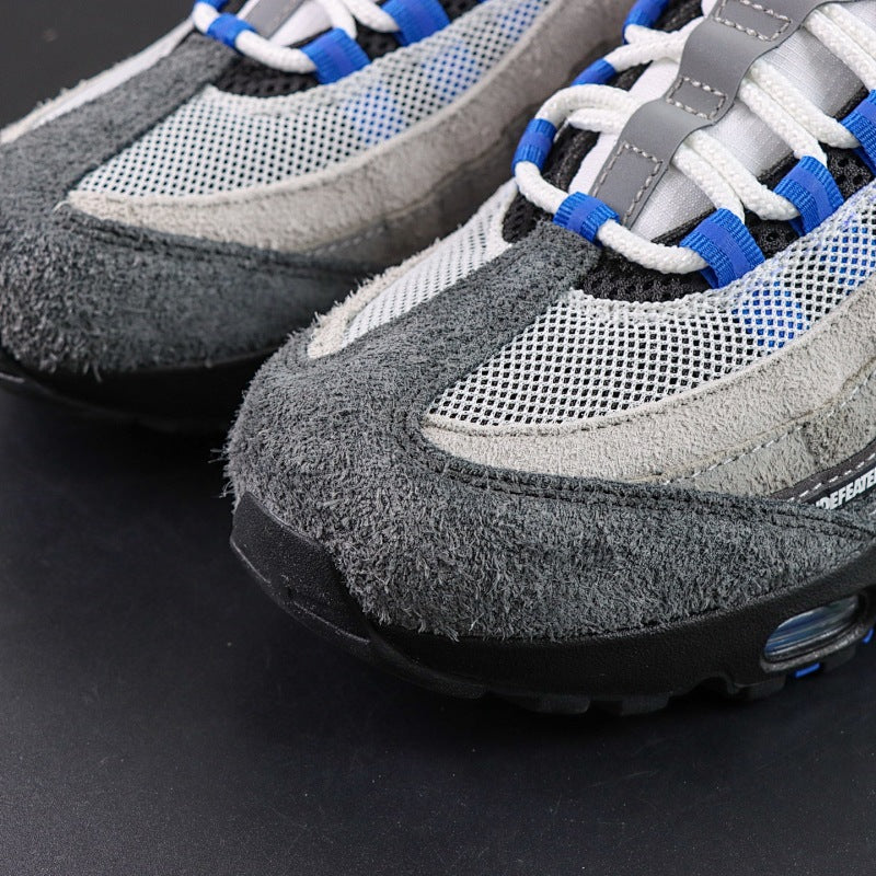 Nike Air Max 95 x Undefeated - Crystal Blue
