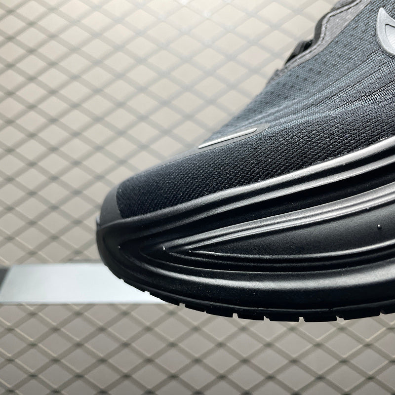 Nike ZoomX Morpho - Black/Dark Grey