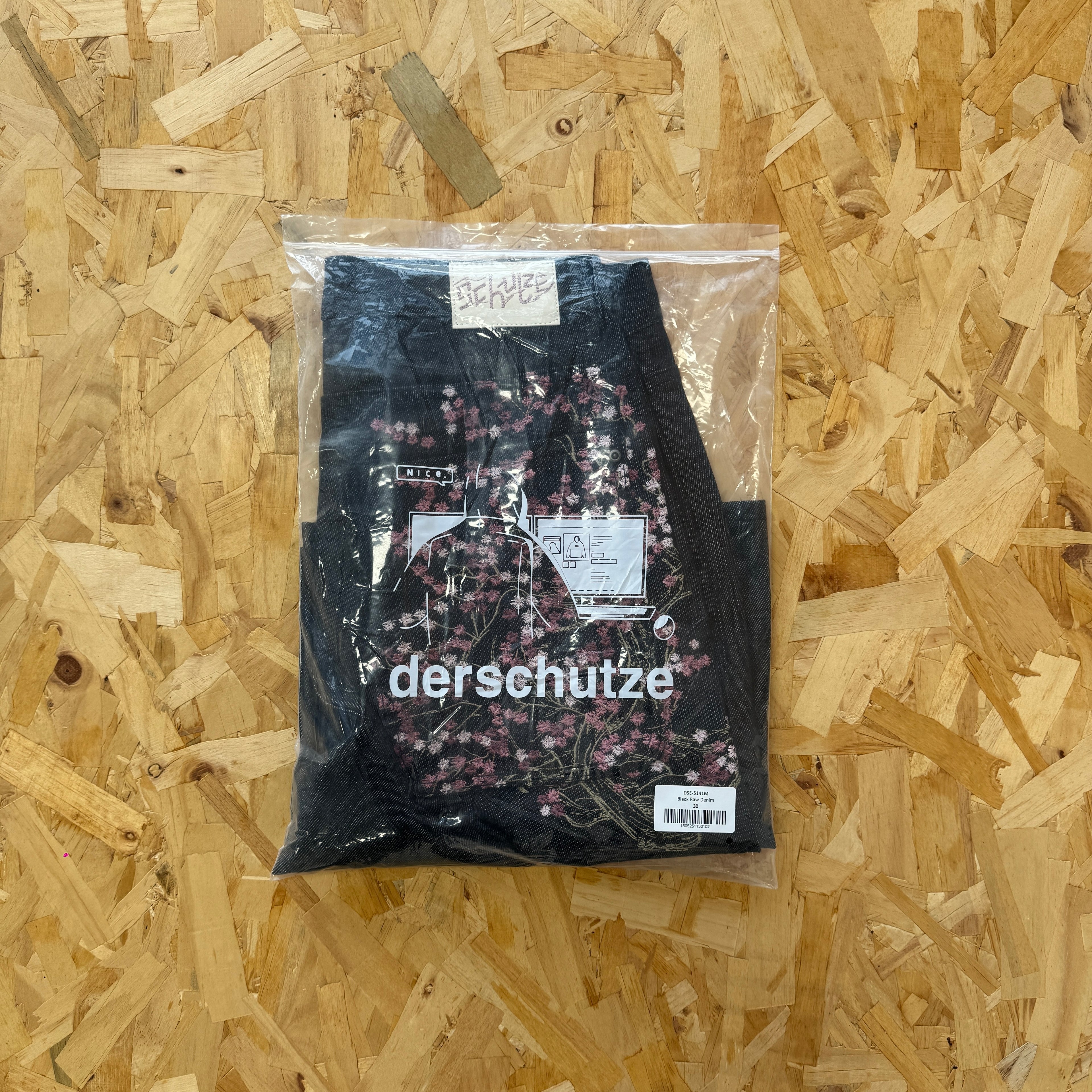 Derschutze Blossom Selvedge Shorts - Dark Denim