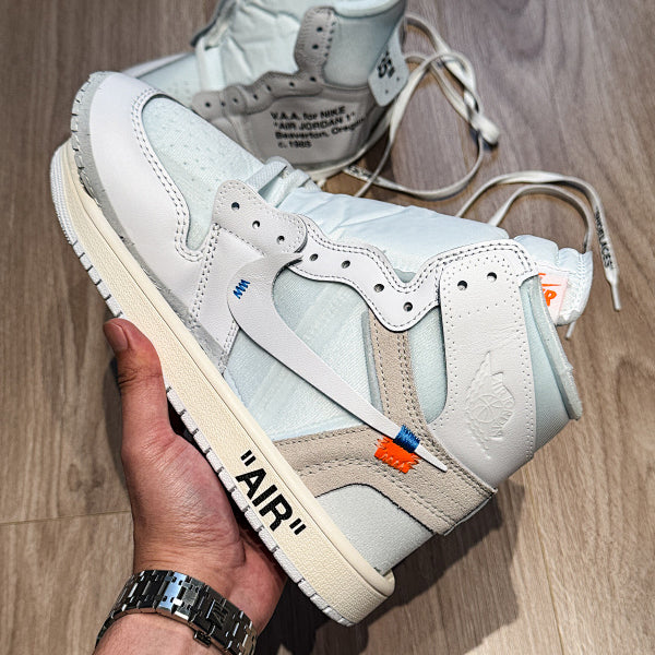 Nike Air Jordan 4 Retro x Travis Scott - Mocha