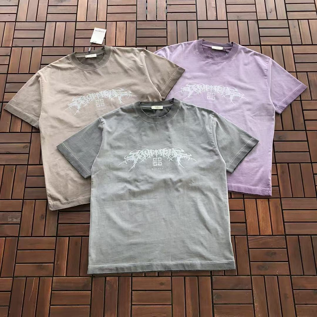 Script Logo Givenchy T-Shirt