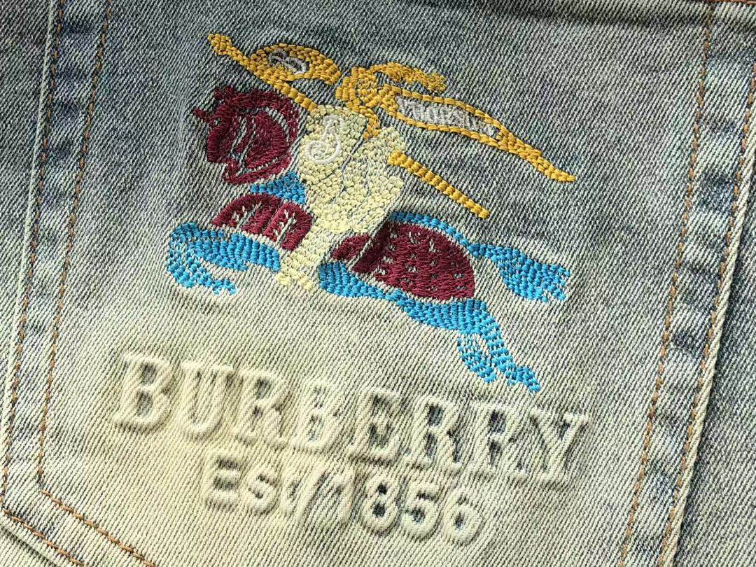 Burberry JEANS